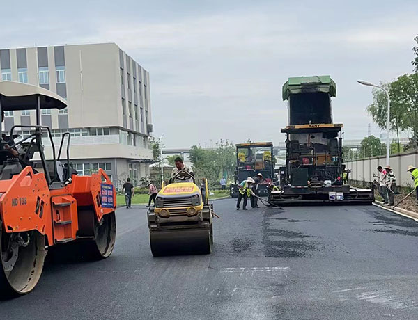沥青道路施工注意事项